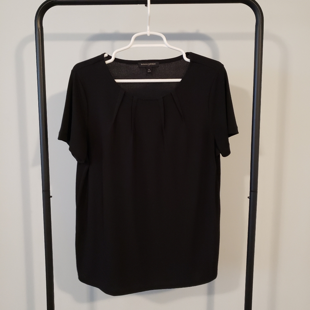 Banana Republic Short Sleeve Blouse